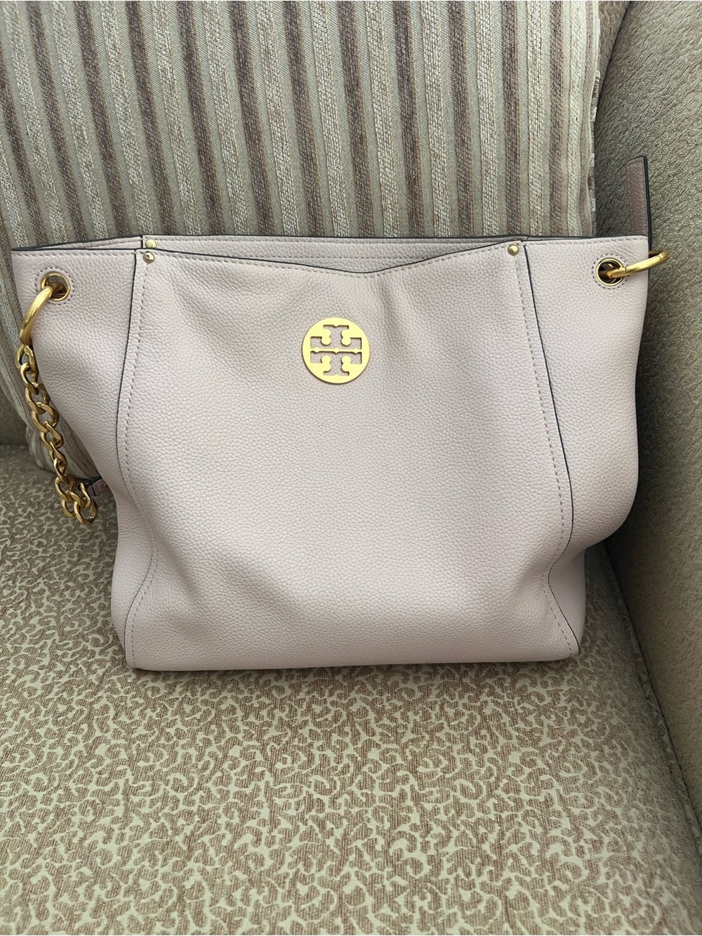 Tory Burch Blush Pebbled Leather Shoulder Tote with Gold Logo - Picture 2 of 8